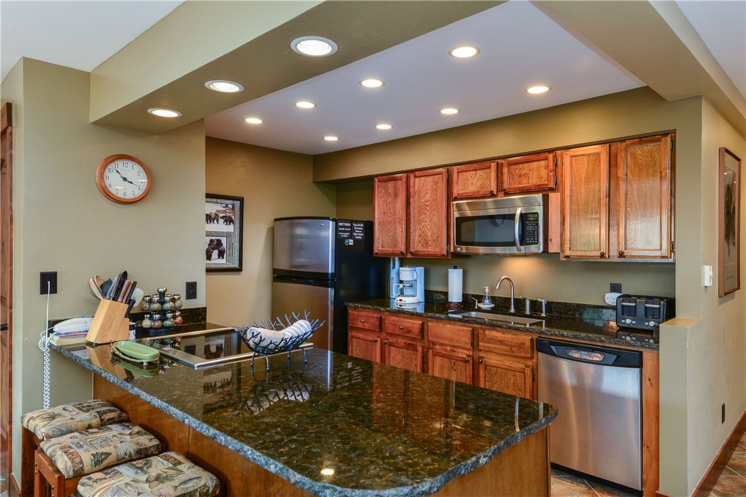 325 Four Oclock Road 104, Breckenridge, CO — main photo