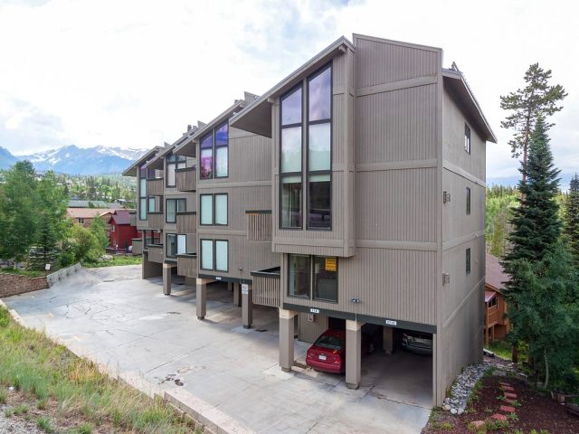 Condo in Snowbird, Silverthorne, CO — photo 1 (MLS S1001608)