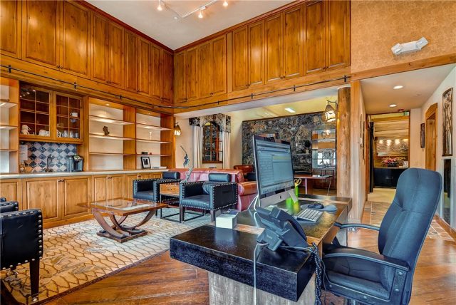  in Airoad Lofts, Breckenridge, CO — photo 1 (MLS S1002392)