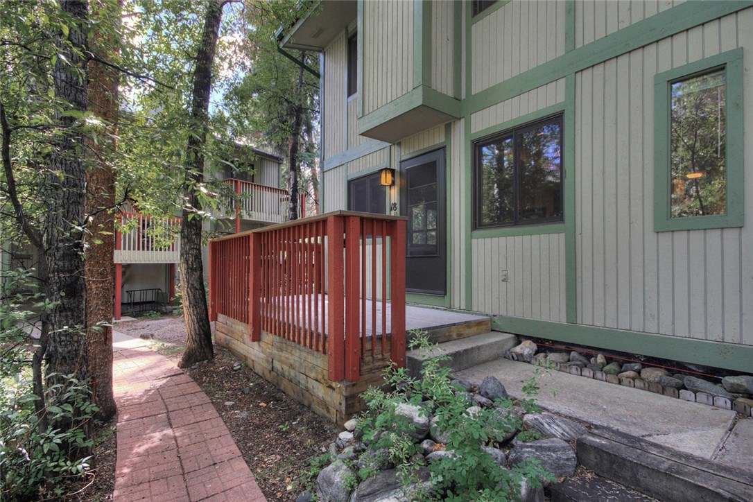 160 Creekside Drive 18, Frisco, CO — main photo