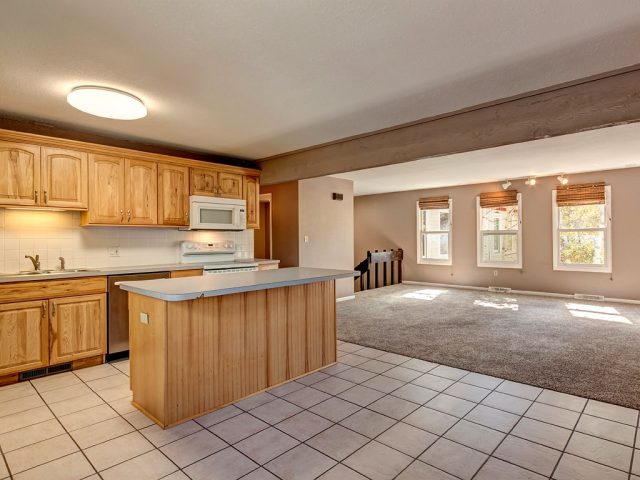 Condo in Snowloft Condo, Breckenridge, CO — photo 1 (MLS S1002850)