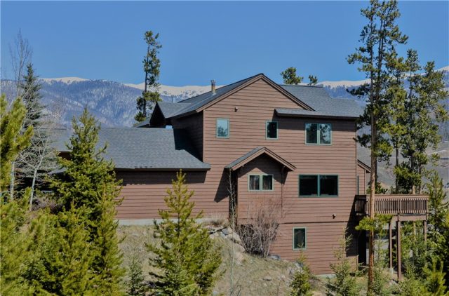Duplex in Peregrine Ridge Sub, Silverthorne, CO — photo 1 (MLS S1004449)