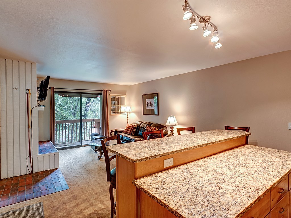 160 Creekside Drive 14, Frisco, CO — main photo