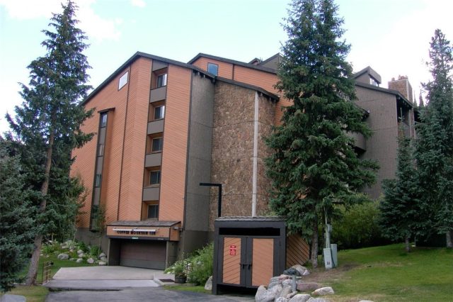 Condo in Copper Inn Condo, Copper Mountain, CO — photo 1 (MLS S1006930)