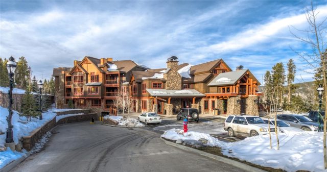Condo in Bluesky Breckenridge Condo, Breckenridge, CO — photo 1 (MLS S1007628)