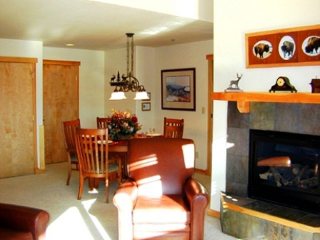 Timeshare in Grand Timber Lodge Condo, Breckenridge — photo 4 Timeshare in Grand Timber Lodge Condo, Breckenridge, CO — photo 4 (MLS S1007984)
