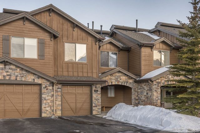 Condo in Ponds At Blue River, Silverthorne, CO — photo 1 (MLS S1008043)