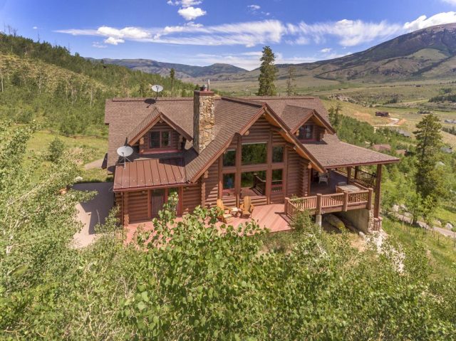 Home in Sierra Bosque Sub, Silverthorne, CO — photo 1 (MLS S1009116)