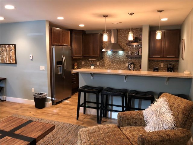 Condo in Ten Mile Suites Condo, Breckenridge, CO — photo 1 (MLS S1010864)