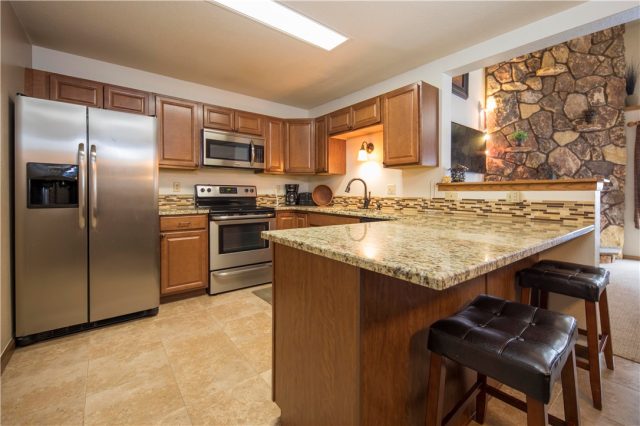 Condo in Snowdance Manor Condo, Keystone, CO — photo 1 (MLS S1011287)