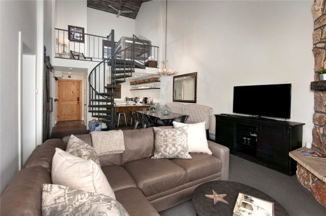 Condo in Atrium (chaperral Condo), Breckenridge, CO — photo 1 (MLS S1012978)