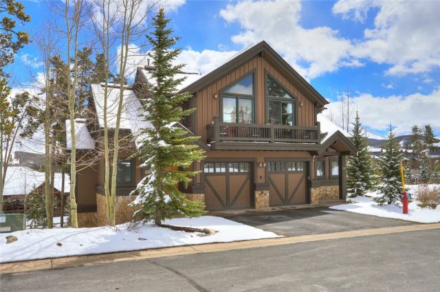 Townhome in Saddlewood Condo, Breckenridge, CO — photo 1 (MLS S1013513)