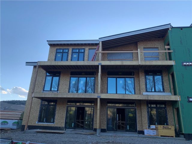 930 Blue River Parkway 832, Silverthorne, CO — main photo