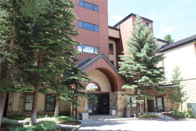 Condo in Chateaux Condominium Hotel, Breckenridge, CO — photo 1 (MLS S1014806)