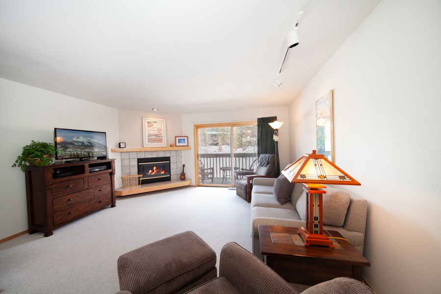 718 Meadow Creek Drive B, Frisco, CO — main photo