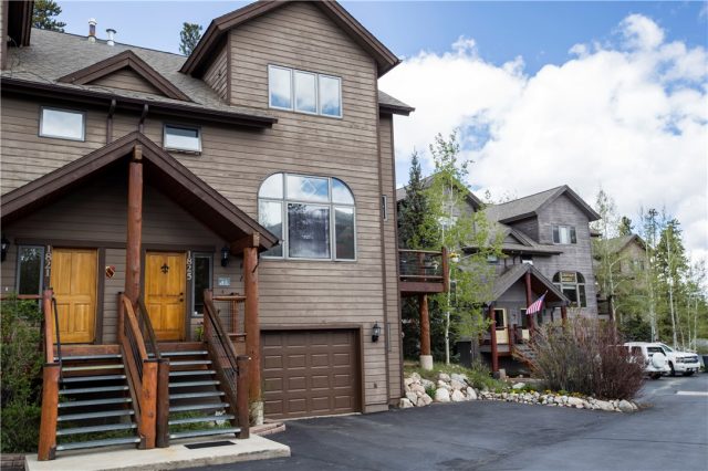Duplex in Peregrine Ridge Sub, Silverthorne, CO — photo 1 (MLS S1018551)