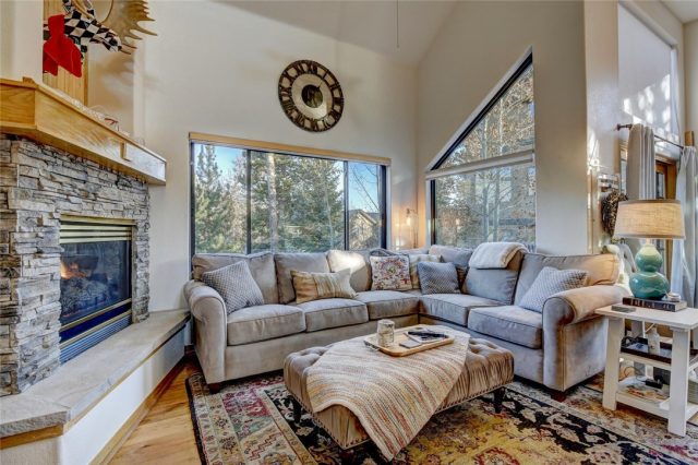 Duplex in Peregrine Ridge Sub, Silverthorne, CO — photo 1 (MLS S1019205)