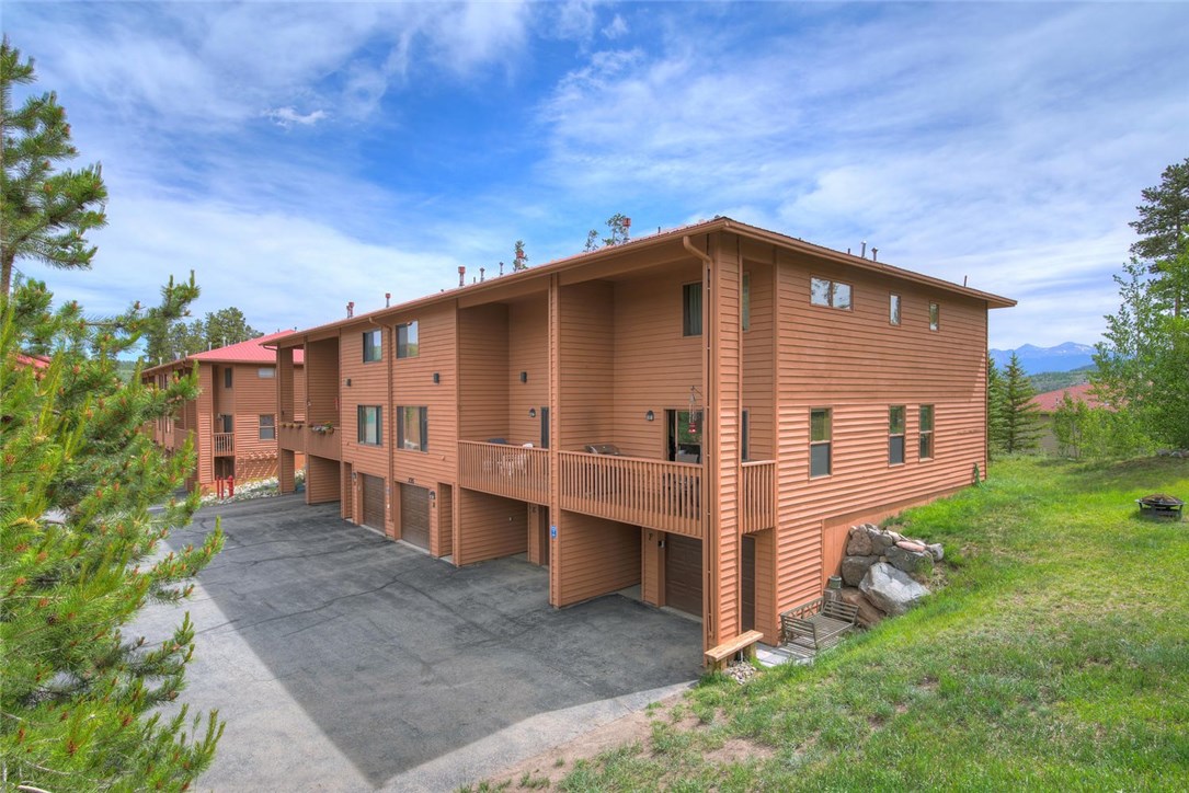 735 Lagoon Drive E, Frisco, CO — main photo