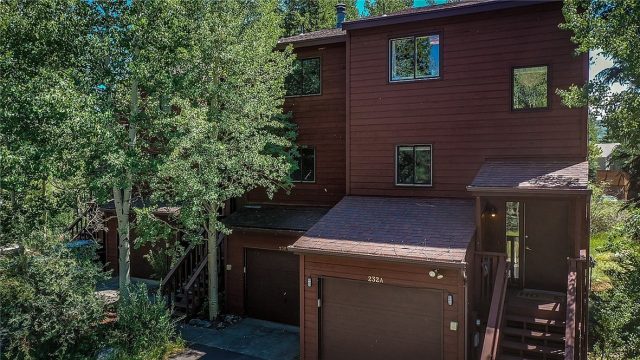 Townhome in Village Townhomes, Frisco, CO — photo 1 (MLS S1021069)