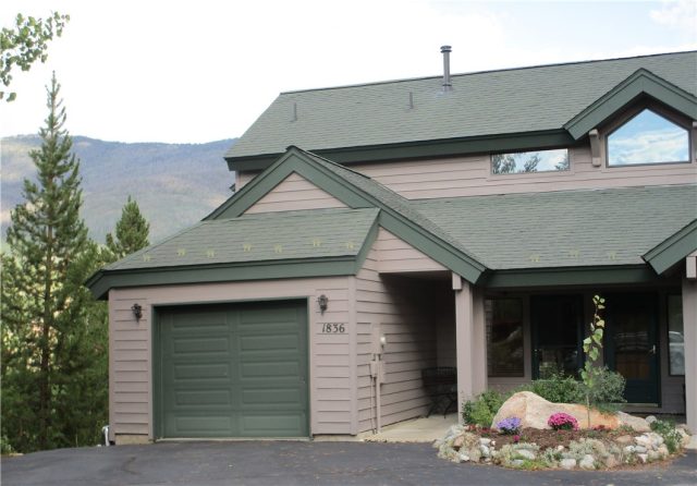 Duplex in Peregrine Ridge Sub, Silverthorne, CO — photo 1 (MLS S1021157)