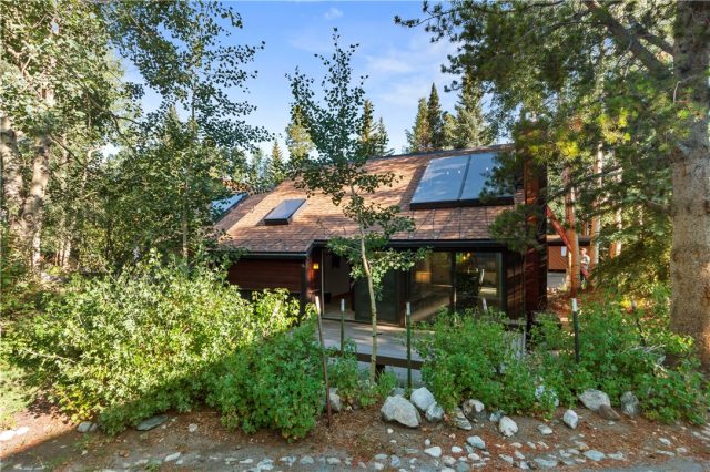 Townhome in Mill Run Condo, Breckenridge, CO — photo 1 (MLS S1022404)