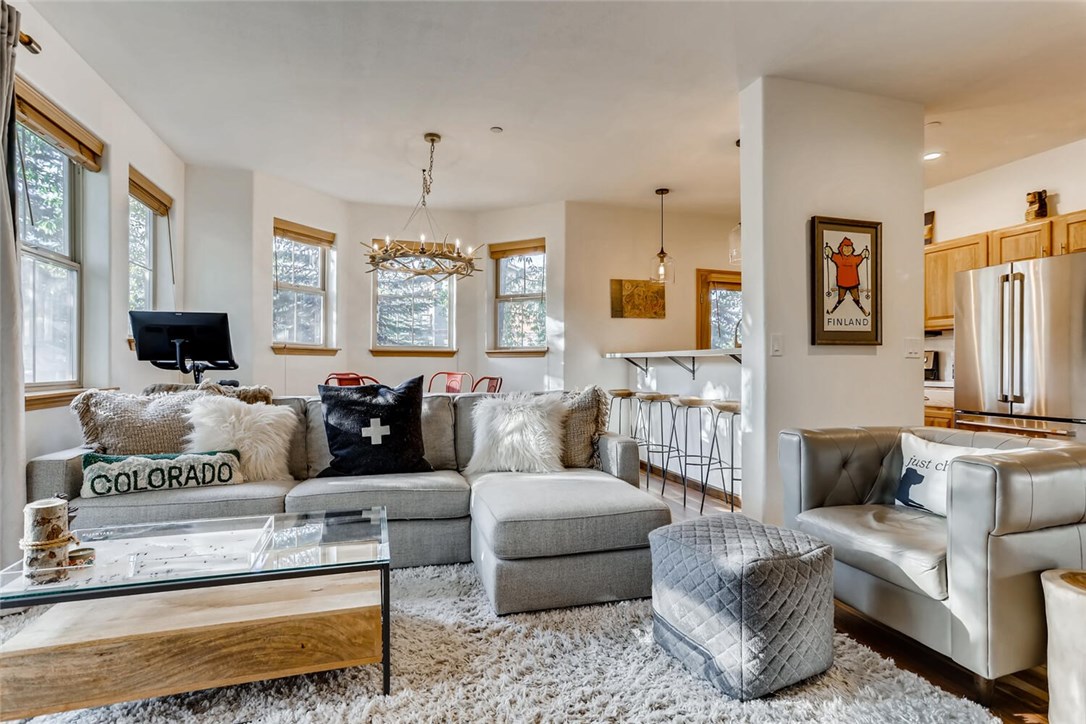 700 Lakepoint Drive 11, Frisco, CO — main photo