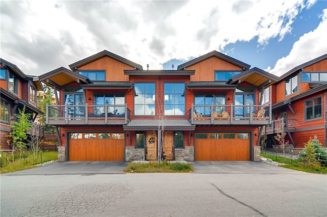Duplex in Treehouse Condo, Silverthorne, CO — photo 1 (MLS S1022428)