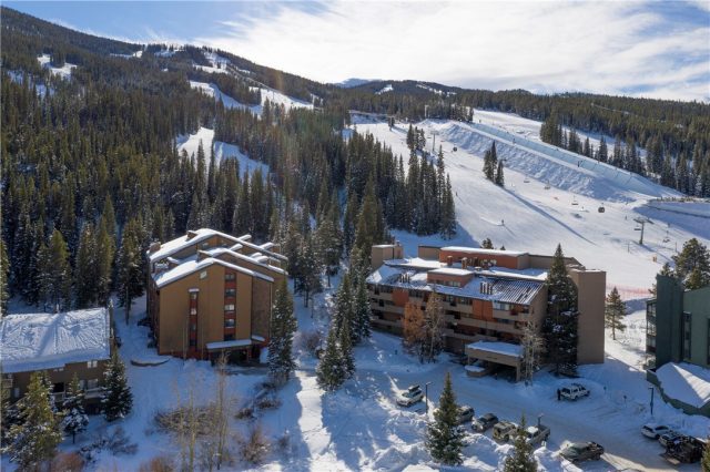 Condo in Copper Inn Condo, Copper Mountain, CO — photo 1 (MLS S1022828)