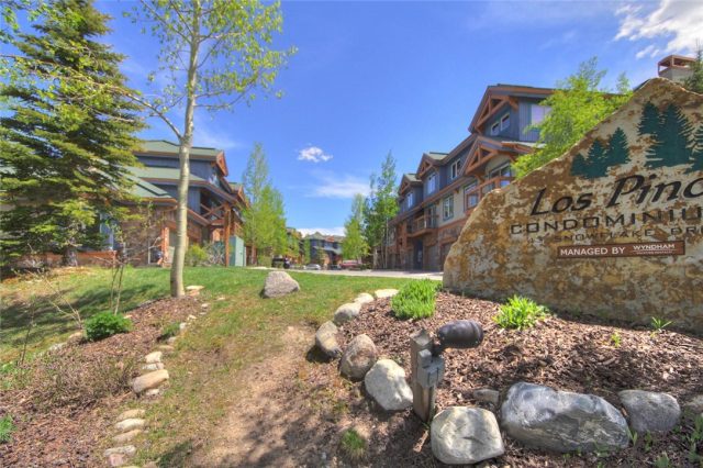 Condo in Los Pinos, Breckenridge, CO — photo 1 (MLS S1024837)