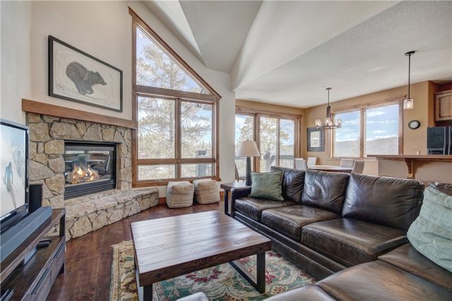 Townhome in Saddlewood Condo, Breckenridge, CO — photo 1 (MLS S1026116)
