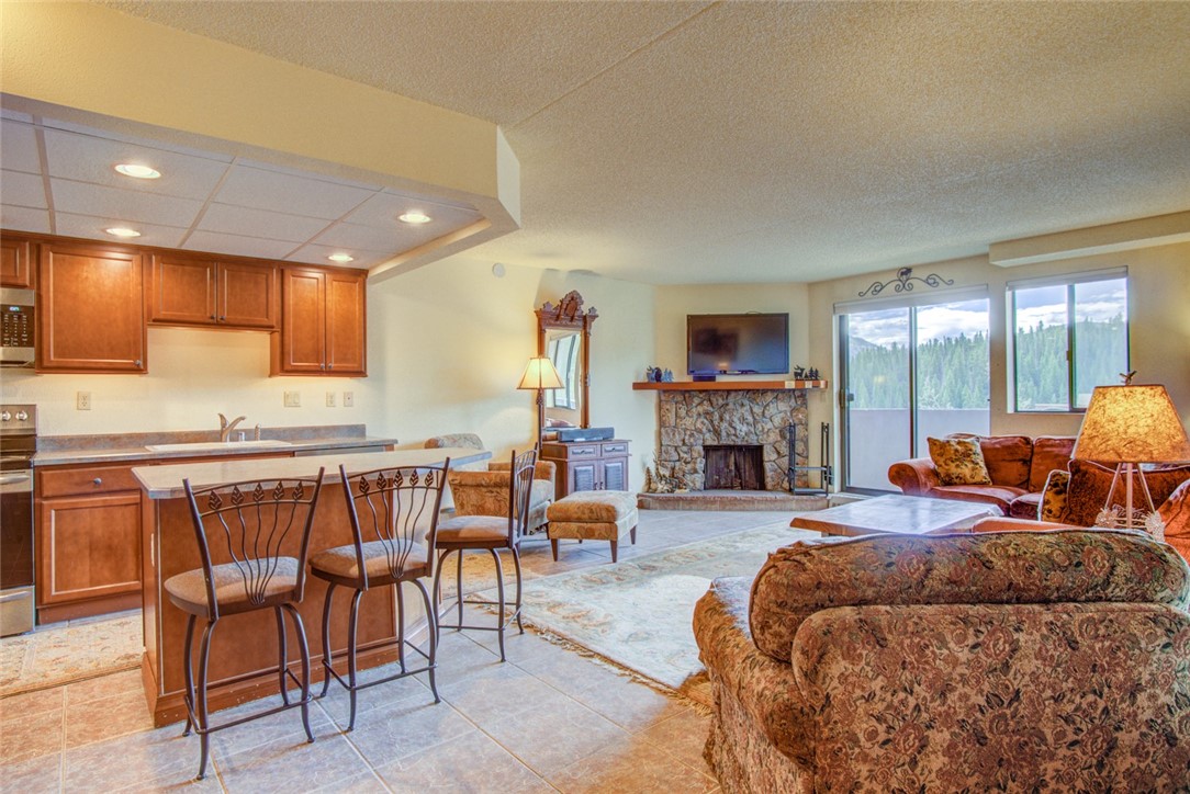 611 Village Road 21230, Breckenridge, CO — main photo