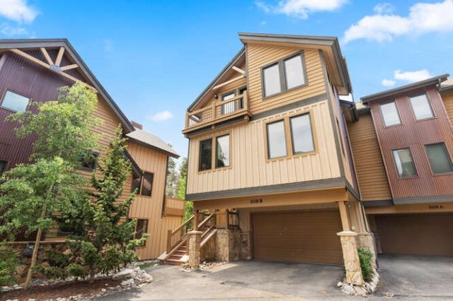 Townhome in Legends At Frisco Townhomes, Frisco, CO — photo 1 (MLS S1027625)