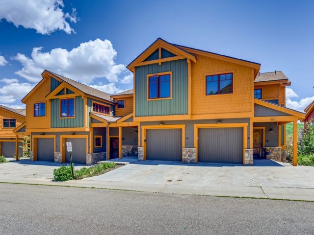 Townhome in Rolling Ridge Twnhms, Silverthorne, CO — photo 1 (MLS S1029054)