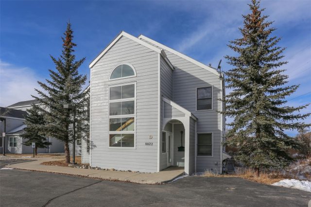Condo in Meadow Cove Condo, Dillon, CO — photo 1 (MLS S1031777)