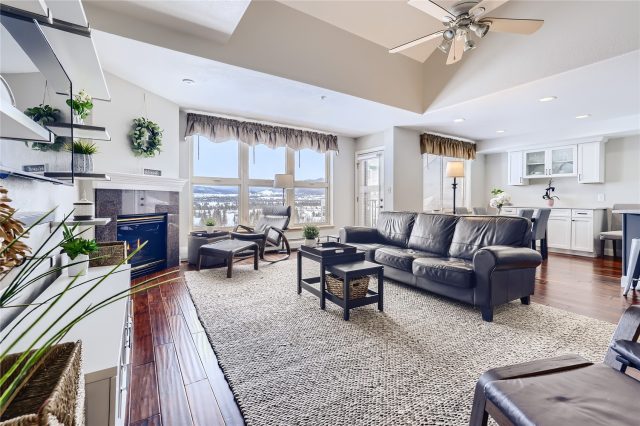 Condo in Towers At Lakepoint Condos, Frisco, CO — photo 1 (MLS S1032093)