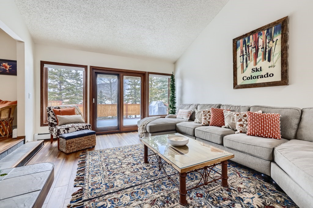 195 Cottonwood Drive, Dillon, CO — main photo