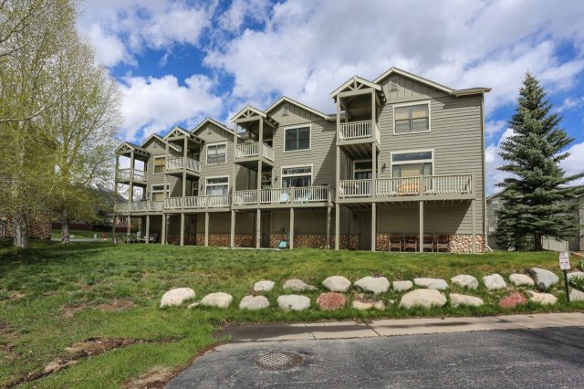 114 Mountain Vista Lane 114, Silverthorne, CO — main photo