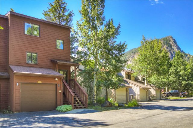 Townhome in Village Townhomes, Frisco, CO — photo 1 (MLS S1038692)