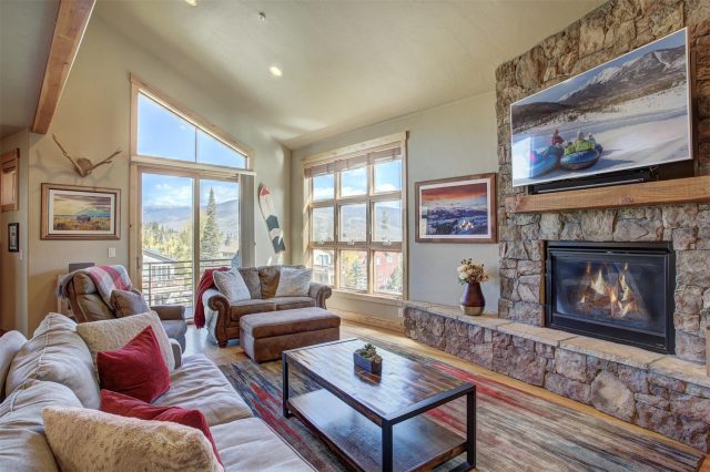 Duplex in Laredo Lofts Townhomes, Silverthorne, CO — photo 1 (MLS S1039169)