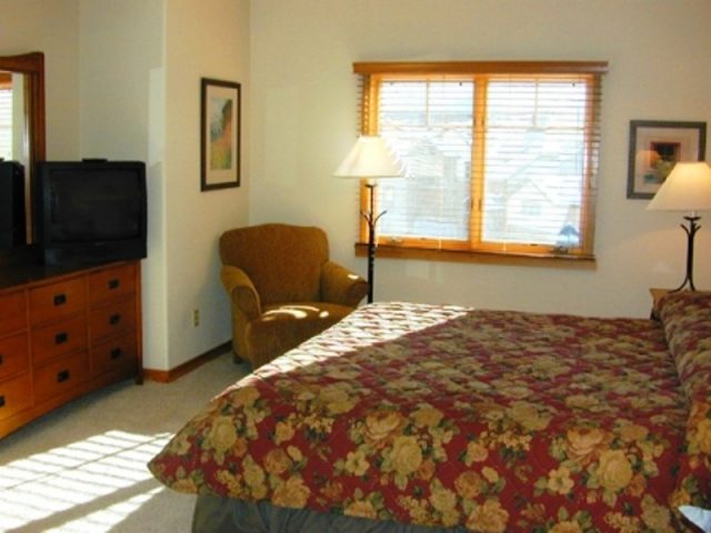 75 Snowflake Drive 5204 photo 7