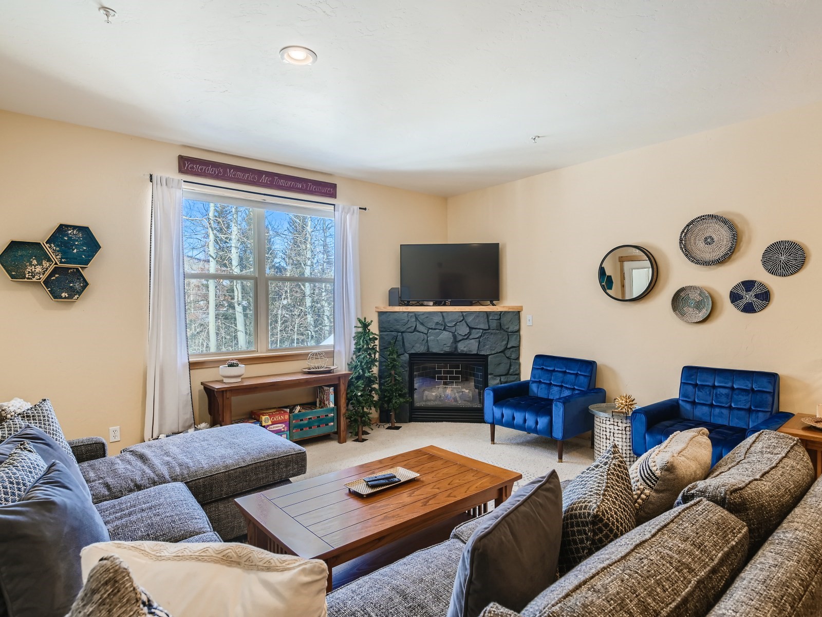 337 Streamside Lane 207, Frisco, CO — main photo