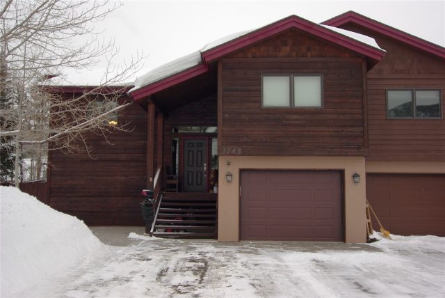 Duplex in Willowgrove Sub, Silverthorne, CO — photo 1 (MLS S1040022)