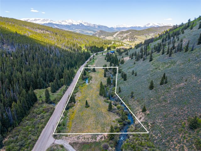 Residential in Swan Valley Estates, Breckenridge — photo 1 Residential in Swan Valley Estates, Breckenridge, CO — photo 1 (MLS S1040332)