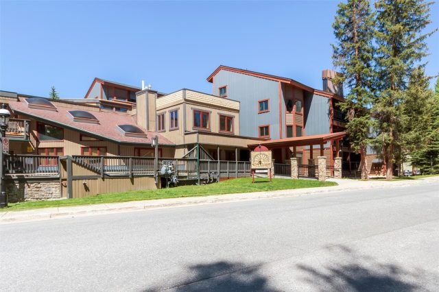 Condo in Atrium (chaperral Condo), Breckenridge, CO — photo 1 (MLS S1041054)