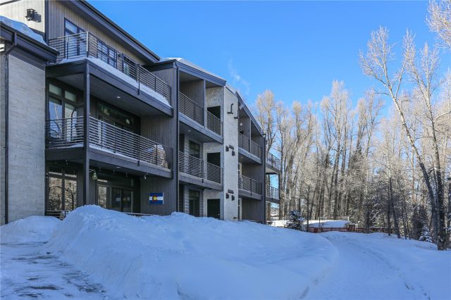 930 Blue River Parkway 732, Silverthorne, CO — main photo