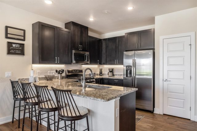 205 E La Bonte Street 1301, Dillon, CO — main photo