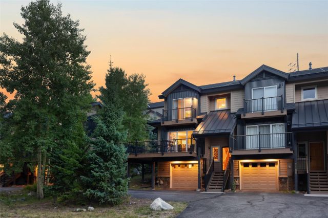 Townhome in River Park Townhomes, Breckenridge, CO — photo 1 (MLS S1044196)
