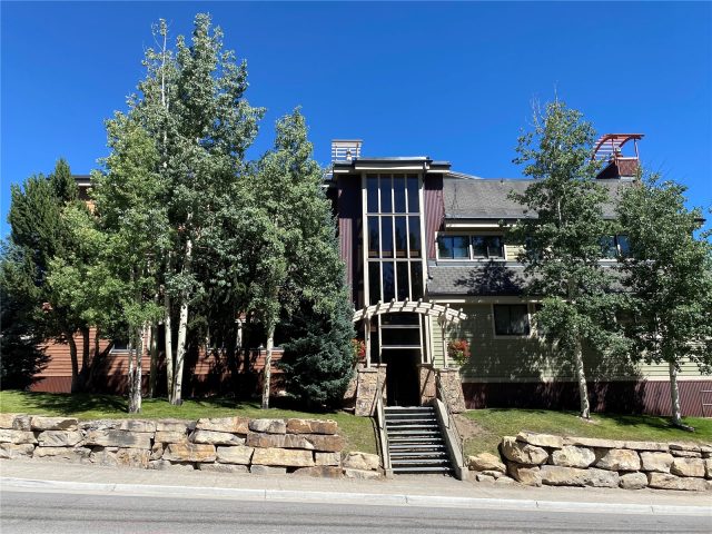 Condo in Ski Hill Condo, Breckenridge, CO — photo 1 (MLS S1044394)