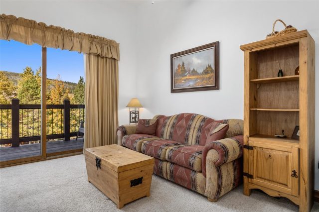 Condo in Highland Greens Lodge, Breckenridge, CO — photo 1 (MLS S1044613)