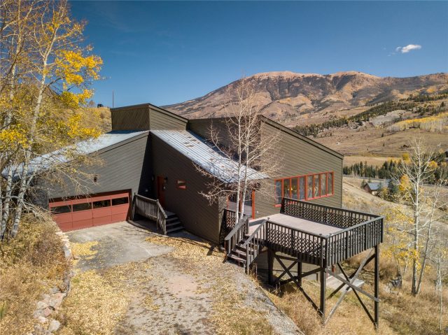 Home in Sierra Bosque Sub, Silverthorne, CO — photo 1 (MLS S1044820)